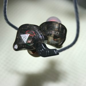 Audífono tipo monitor de oído -IEM- QKZ AK6